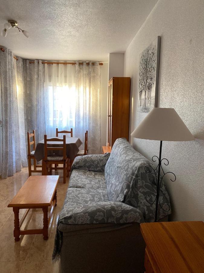 Apartamento Caballero De Rodas Torrevieja Esterno foto