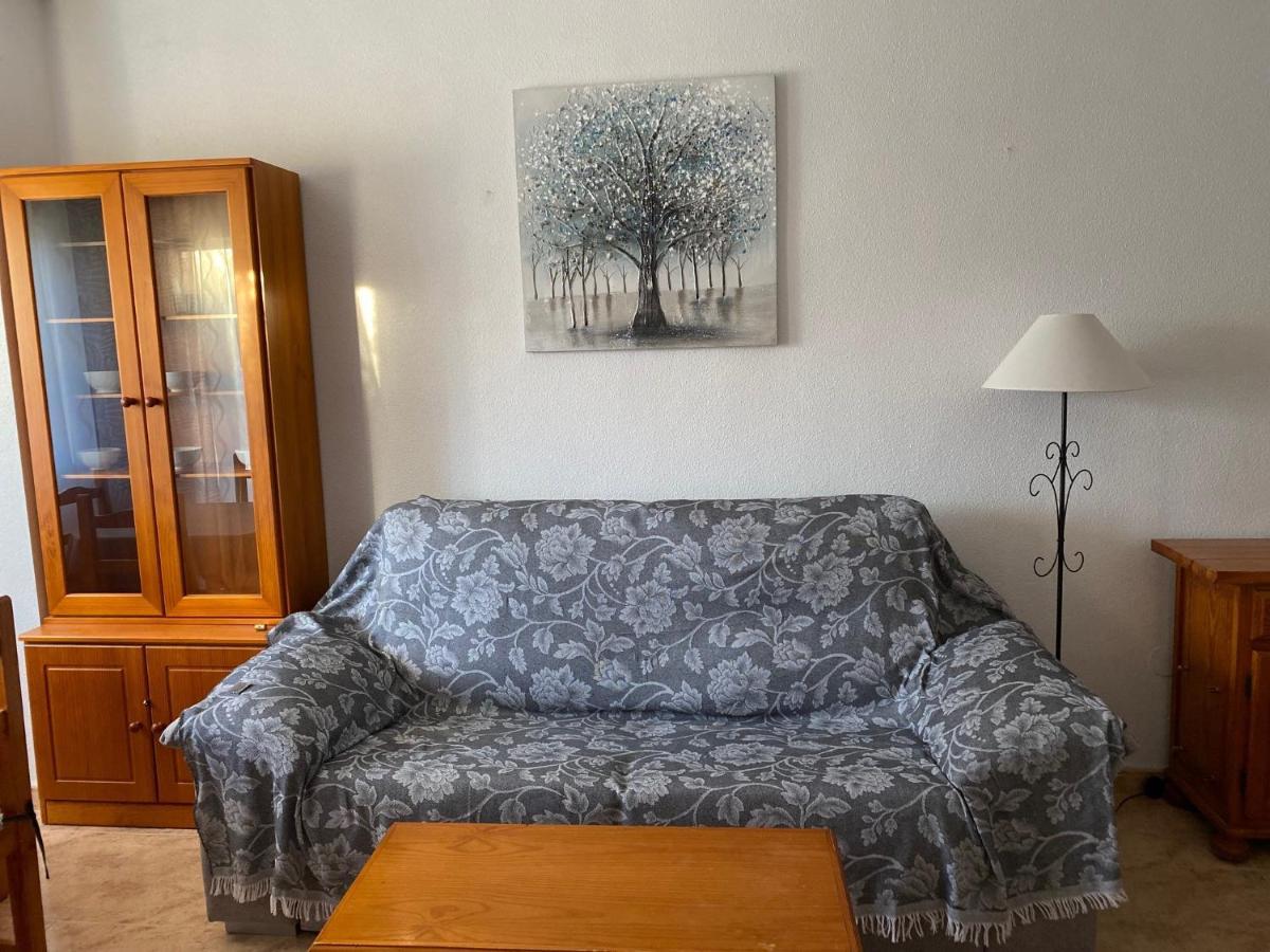 Apartamento Caballero De Rodas Torrevieja Esterno foto