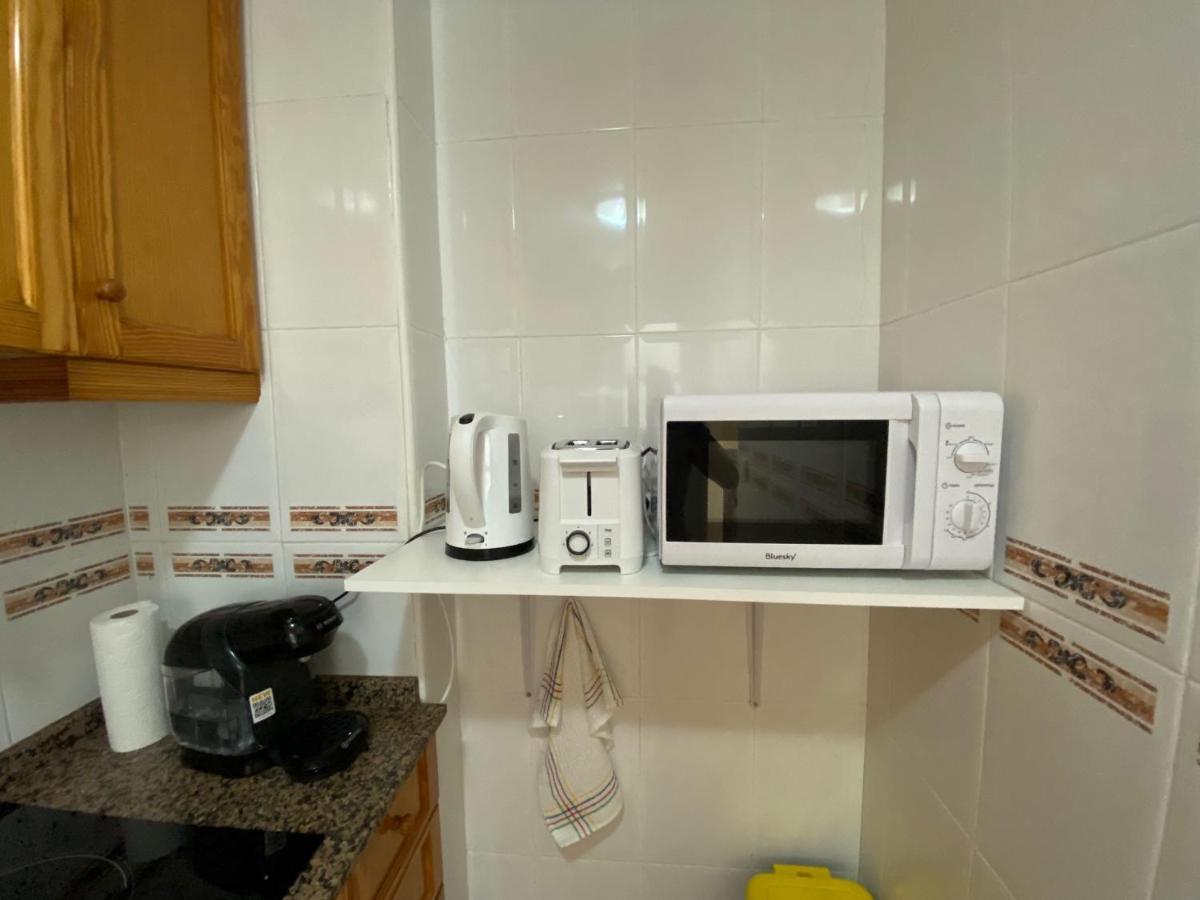 Apartamento Caballero De Rodas Torrevieja Esterno foto